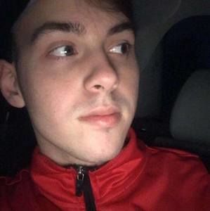 Meet your Posher, Dillon